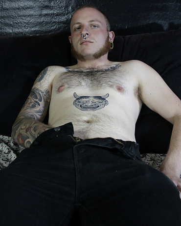 Tatted Scruffy Cubs Suck Cock