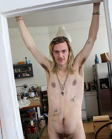 Long Haired Rocker Paints His Pubes White